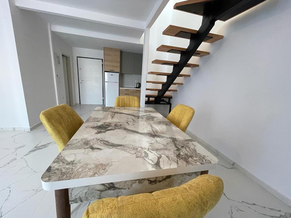 Sunrose Residences ساراندا المظهر الخارجي الصورة