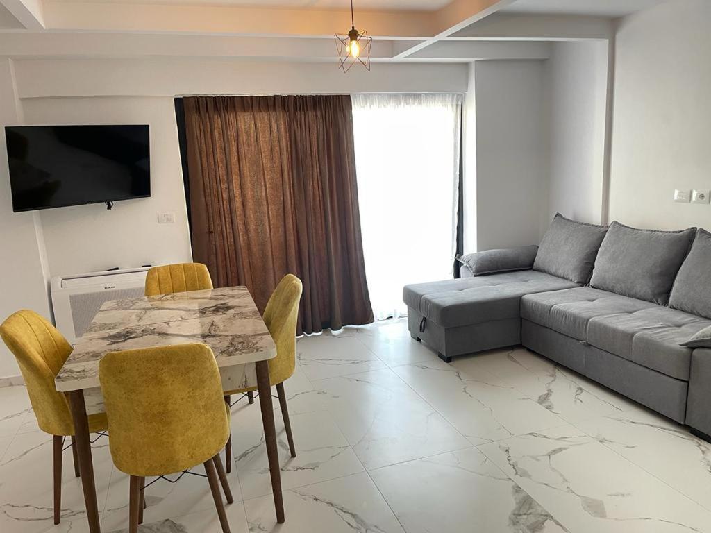 Sunrose Residences ساراندا المظهر الخارجي الصورة