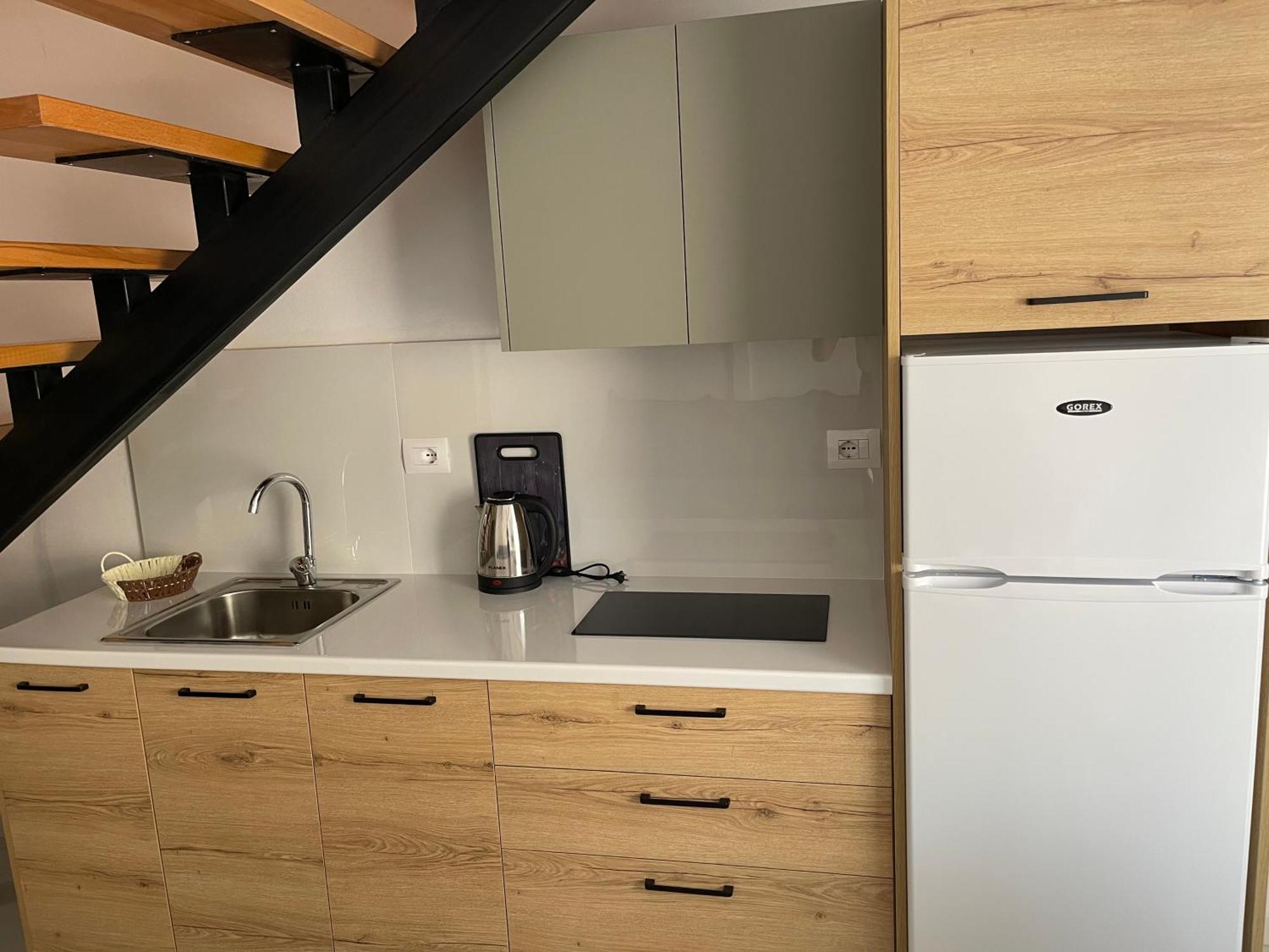 Sunrose Residences ساراندا المظهر الخارجي الصورة