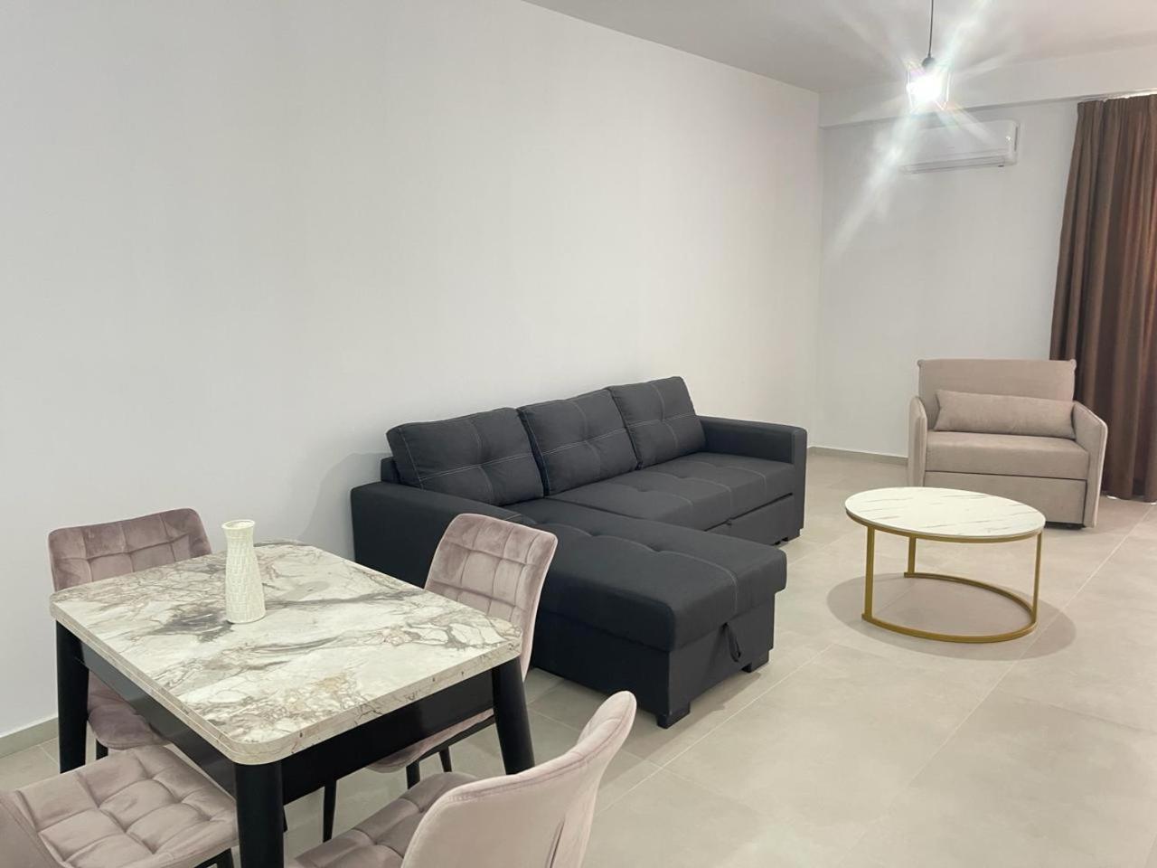 Sunrose Residences ساراندا المظهر الخارجي الصورة