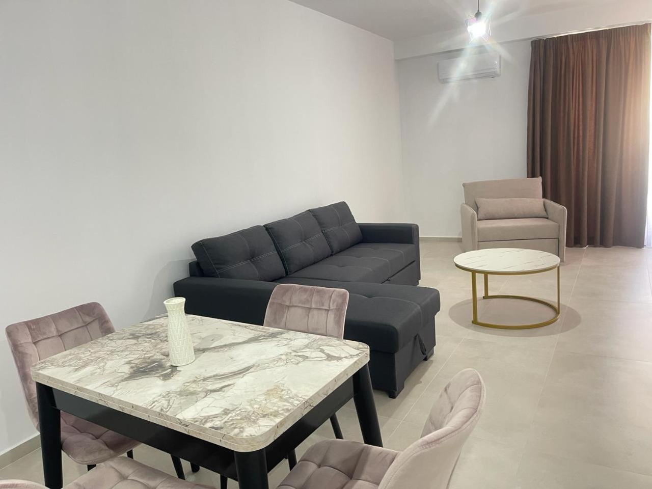 Sunrose Residences ساراندا المظهر الخارجي الصورة